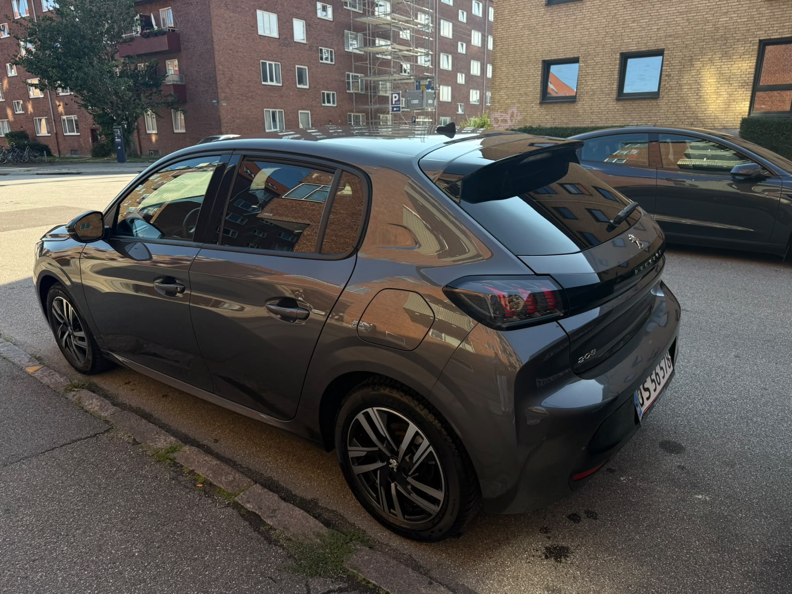 Peugeot 208 1.2 PureTech 100 hk 5d til salg hos Nabilli