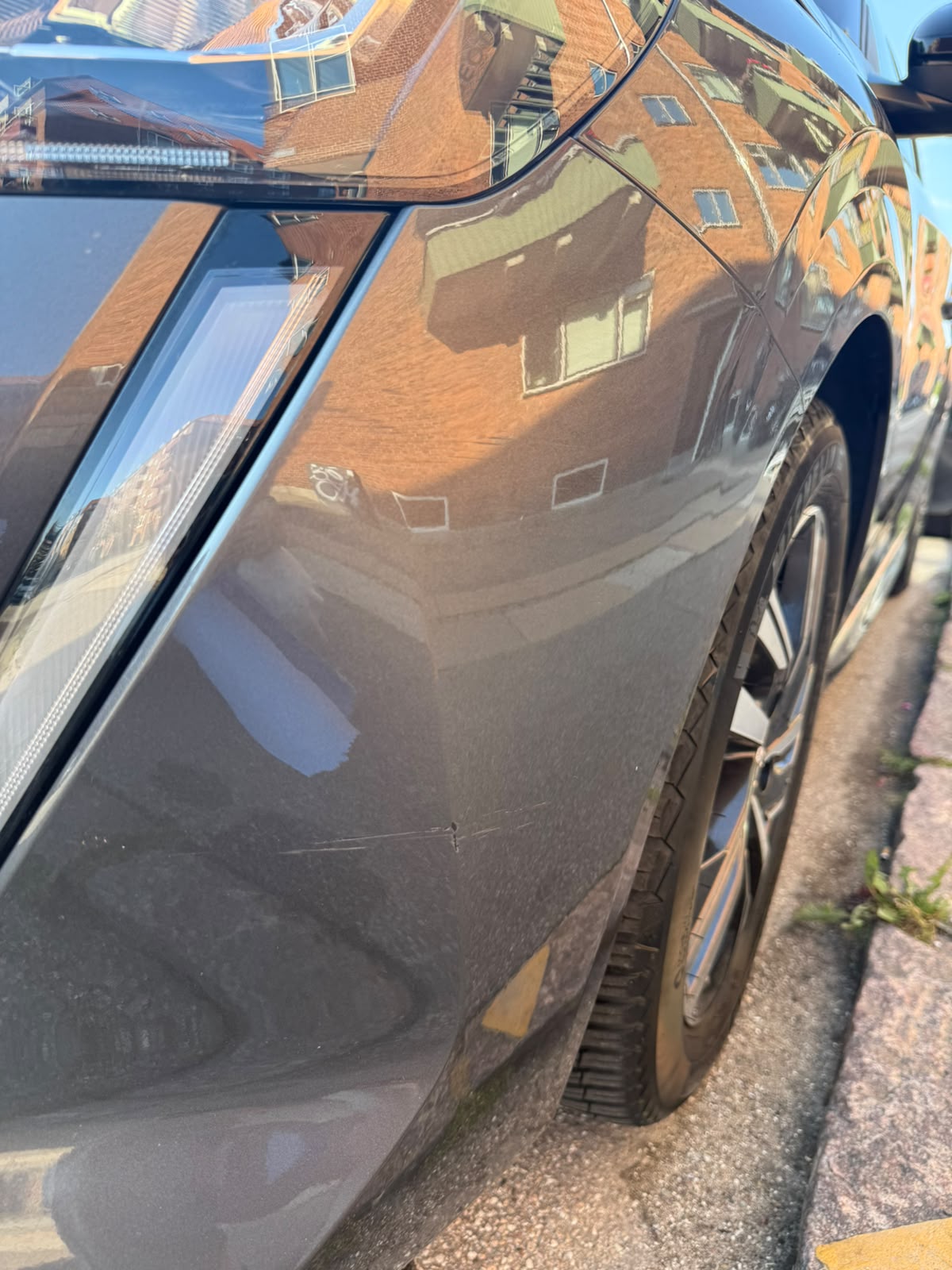 Peugeot 208 1.2 PureTech 100 hk 5d til salg hos Nabilli